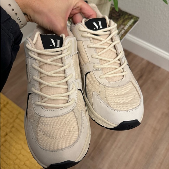 Mallet London Sneakers NWOT! - Picture 3 of 10